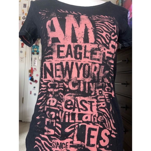 Women’s Black & Pink American Eagle Outfitters Short Sleeve 💖 - Picture 10 of 16